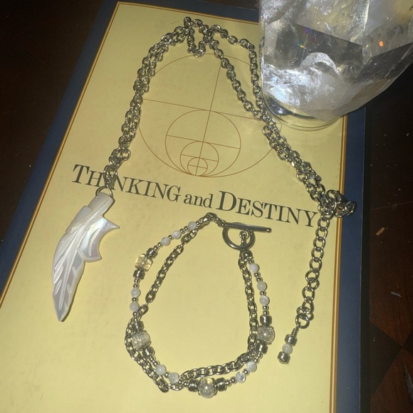 Veil Jewelry - Pegasus Plume - Mother of Pearl & Crackle Quartz Toggle Stainless Steel Set